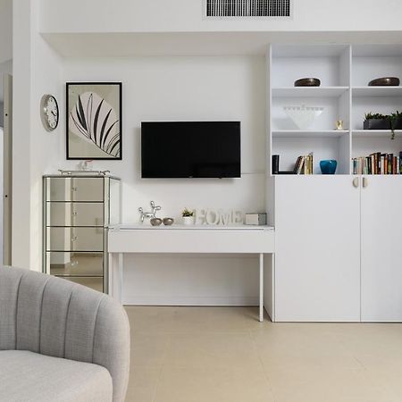 Quiet Hideaway & Terrace Near Beach By Feelhome Τελ Αβίβ Εξωτερικό φωτογραφία