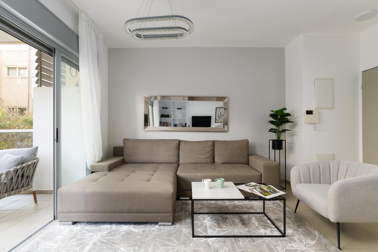Quiet Hideaway & Terrace Near Beach By Feelhome Τελ Αβίβ Εξωτερικό φωτογραφία